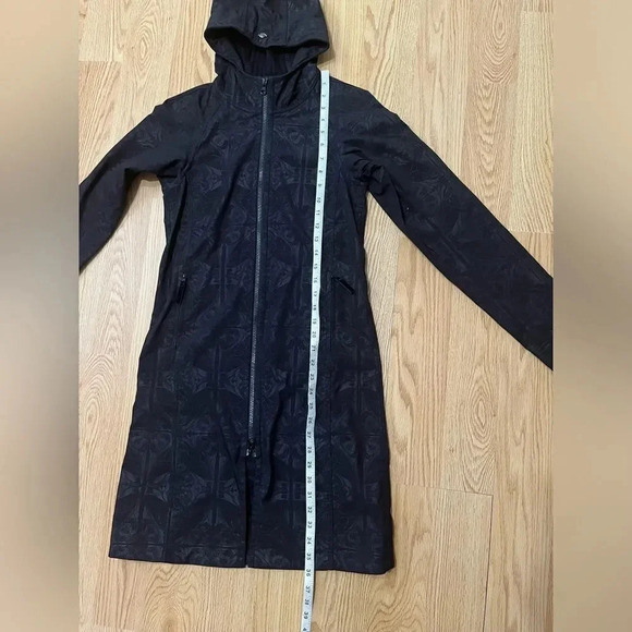 Rare Lululemon Apres Long Yoga Women’s Jacket Size 2 - Picture 15 of 15
